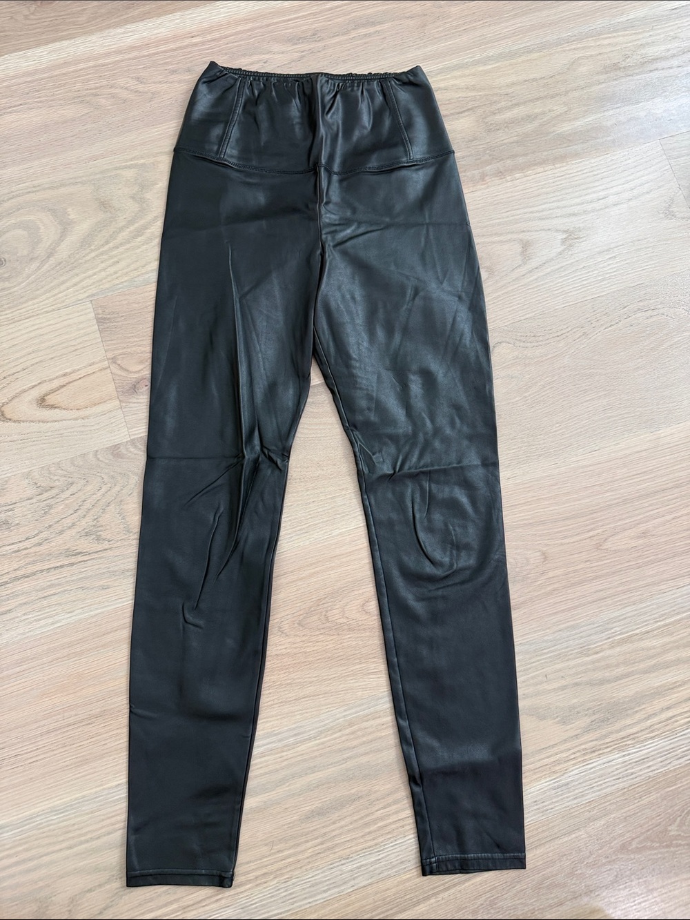 Wilfred Free Aritzia Daria Faux Leather Leggings Black High Waisted